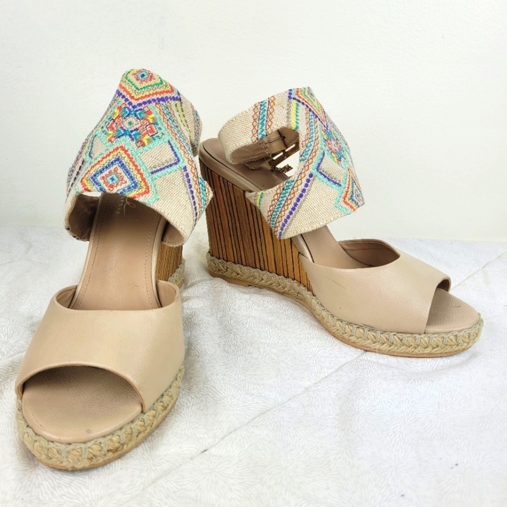 Nanette Lapore multi colored Aztec design tan textured wedge wide ankle boho 8